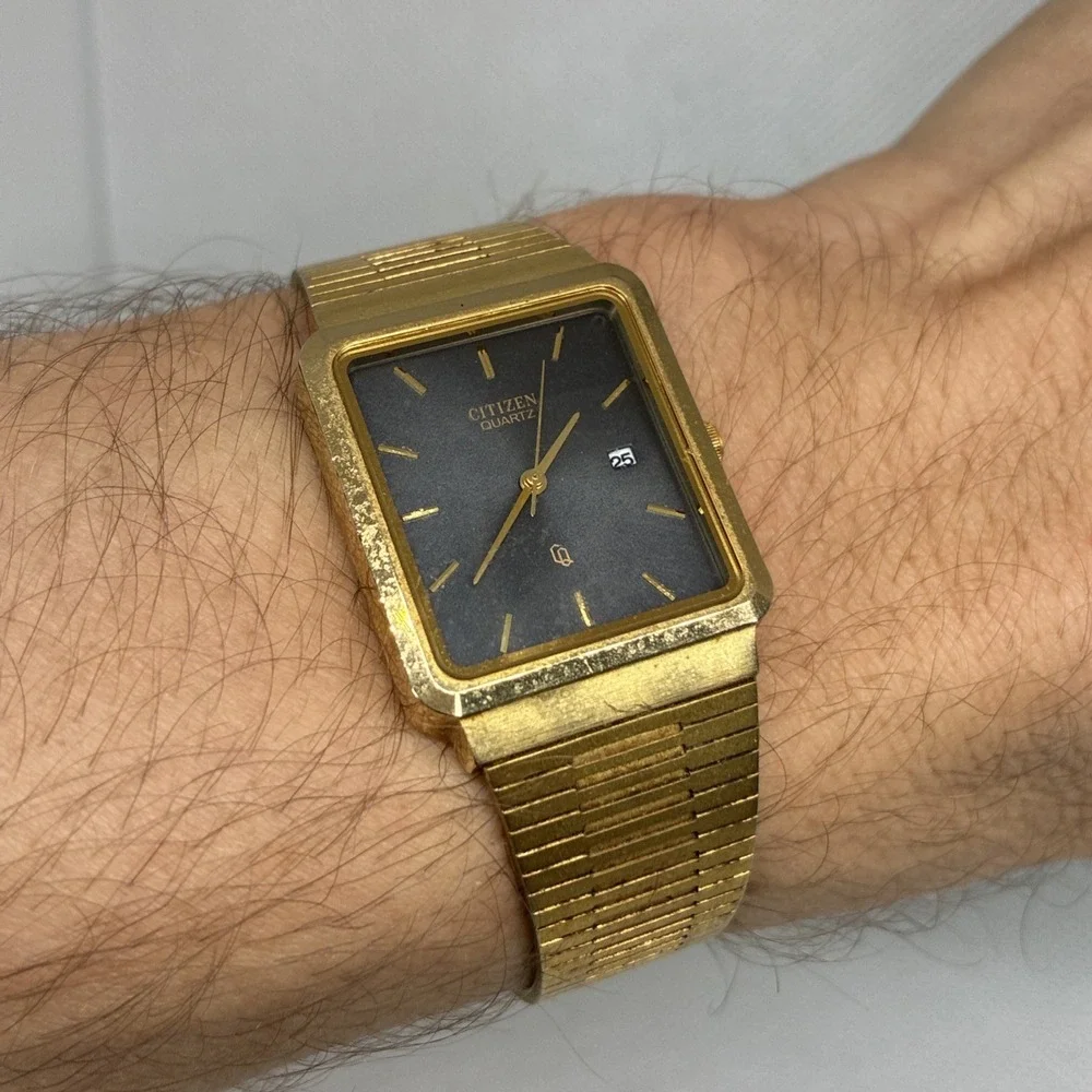Vtg Citizen Unisex Gold Tone Smoke Grey Dial Quartz Watch T15537 - Working!